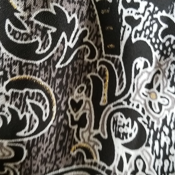 Top - Picture 2 of 4